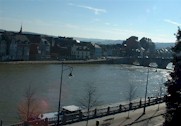 Namur : l'avenue Huart, la Meuse et le Pont de Jambes (Photo Marie-Anne Delahaut, Institut Jules-Destre)